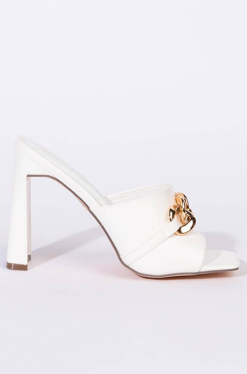 White Chain Chunky
